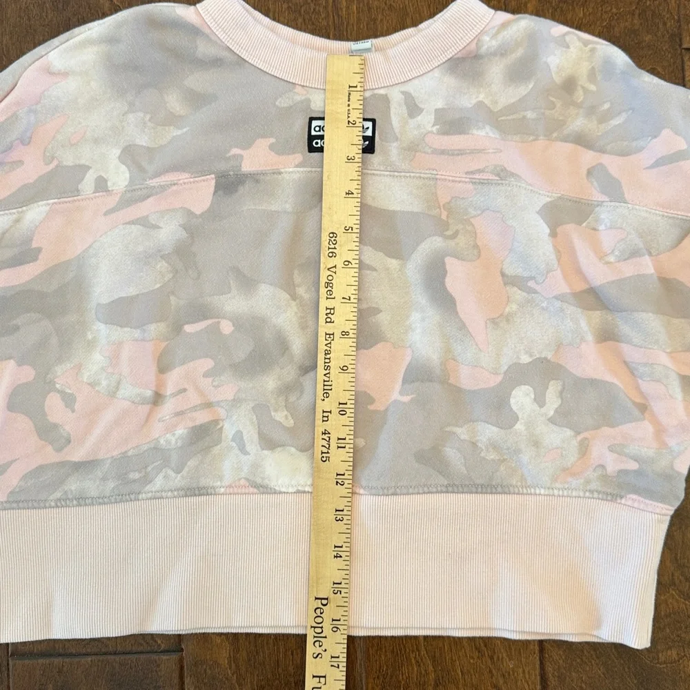 Adidas Pink Camo Sweatshirt and leggings set - Picture 8 of 10